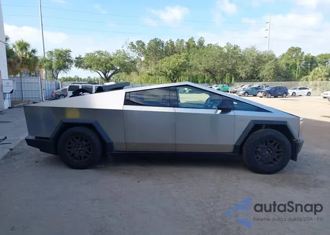 2024 Tesla Cybertruck All-Wheel Drive из США, поврежденный, VIN 7G2CEHED0RA018998